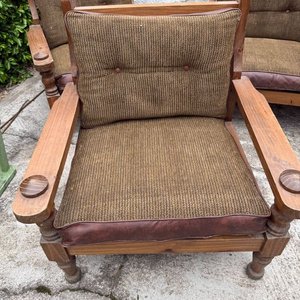 Juego de Sillones de Madera con Almohadones Marrones - imagen 6