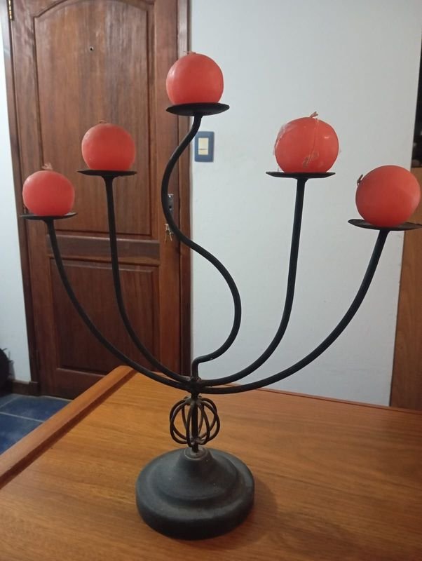 Candelabro de hierro con 5 velas - imagen 2