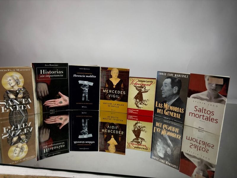 Colección de libros de narrativa y novela histórica - imagen 1