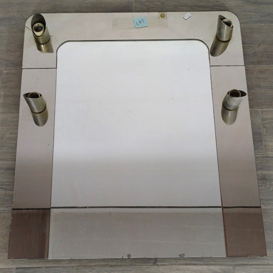 Lote anterior: Espejo de baño con cuatro luces y dos colores