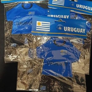 Lote anterior: Camisetas de Uruguay con Chupón para Colgar