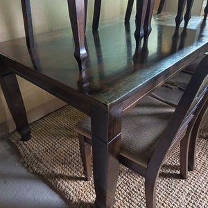 Juego de Comedor Moderno: Mesa de Madera y 6 Sillas - imagen 1