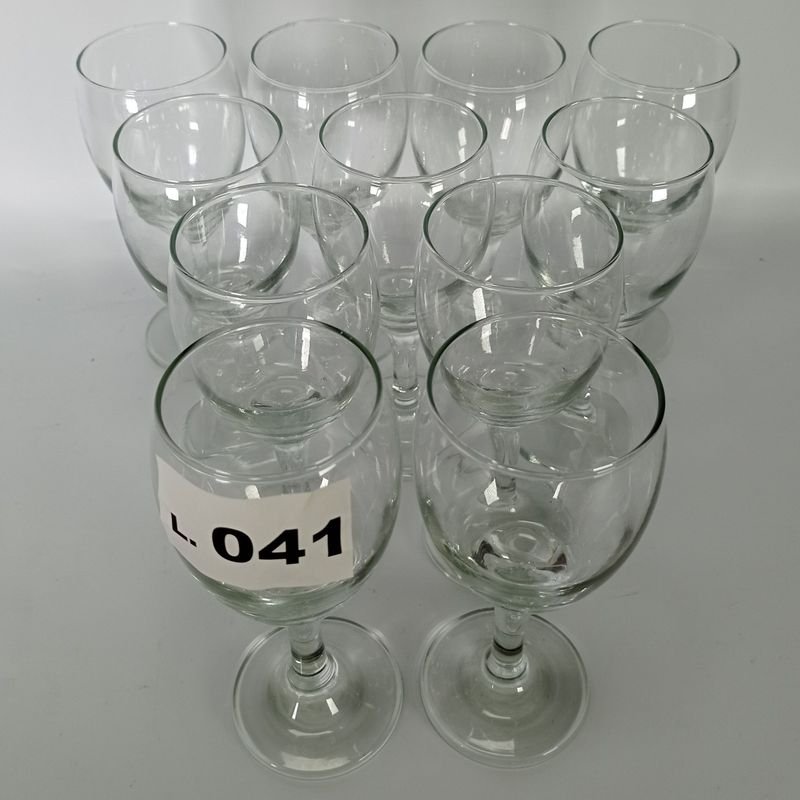 Copas de vino en vidrio, excelente condición - imagen 2