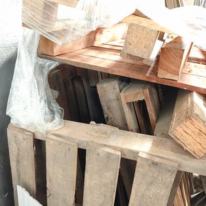 Lote de Pallets y Chapas de Madera Variadas - imagen 2