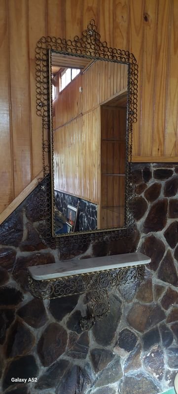 Dressoir en bronce con espejo y consola de excelente estado - imagen 2