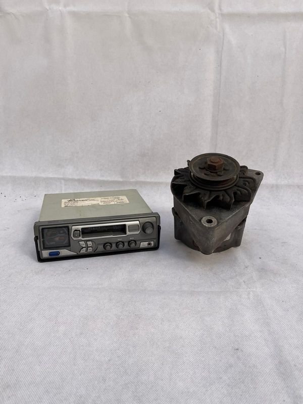 Radio de auto y motor 6W a la vista - Equipamiento para automóviles - imagen 3