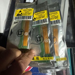 Lote de Repuestos para Tablets y Celulares, Más de 200 Unidades - imagen 9