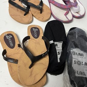 Lote de 14 Pares de Calzado: 7 Pares de Alpargatas y 7 Pares de Chinelas - imagen 5