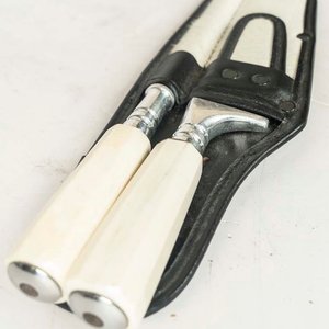 Cuchillo "Ginete" y Chaira con Mangos de Hueso y Funda de Cuero - imagen 2