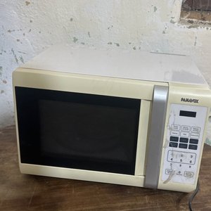 Lote anterior: Microondas Funciona