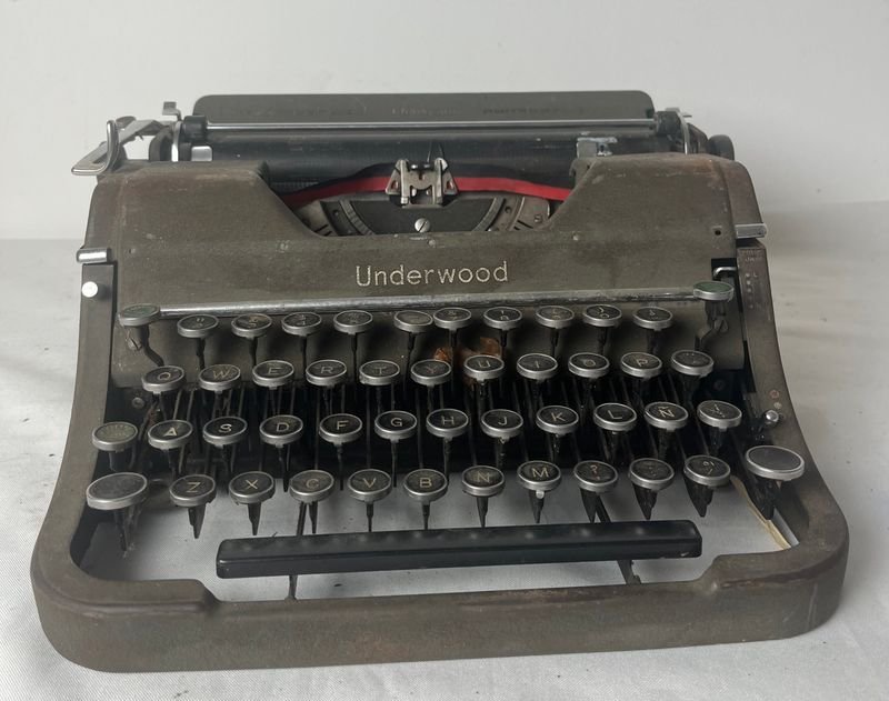 Máquina de escribir clásica para escritura manual - imagen 2