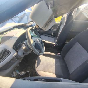 Camioneta Fiat Doblo Siniestrada con Tanque a Gas - imagen 13