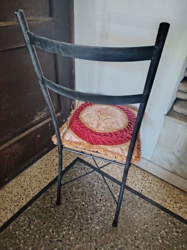 Silla de hierro para dormitorio con diseño ideal - imagen 5