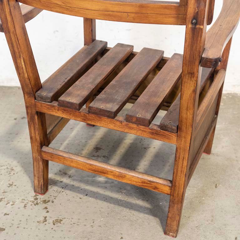 Sillón de madera en buen estado - imagen 3