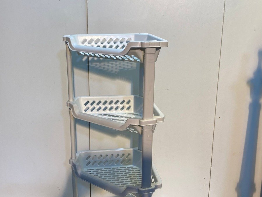 Lote anterior: Organizador en PVC blanco con estantes