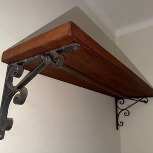 Repisa de Pared Rústica en Madera con Ménsulas de Hierro Forjado - imagen 2