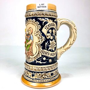 Lote anterior: Jarra de Cerveza Olympia de Porcelana Pintada a Mano con Escenas