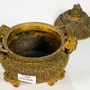 Sahumador de Bronce con Patas de Elefante y Asas Decorativas - imagen 4