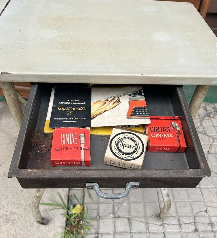 Item 868841 - Image 1