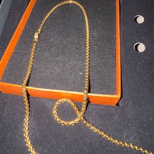 Lote anterior: Cadena Dorada Estilo Rolo - Joyería y Accesorios Varios Diseños