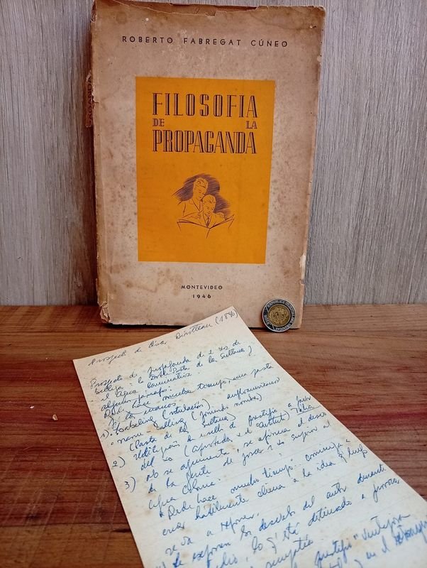 Libro "Filosofía de la Propaganda" Primera Edición Firmado por Roberto Fabregat Cúneo
