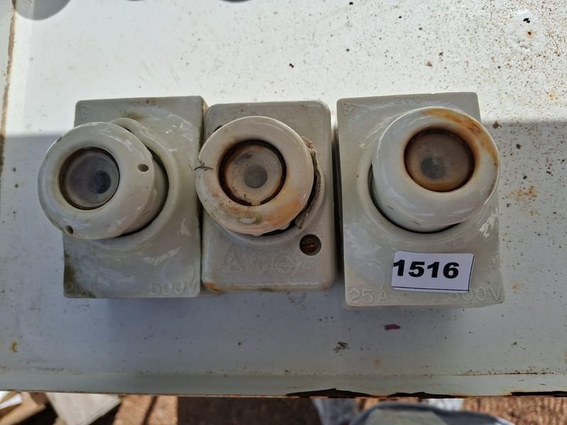 Item 896320 - Image 0