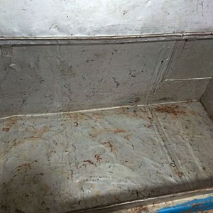 Baúl Metálico Azul de Misión de Paz con Herrajes - imagen 3