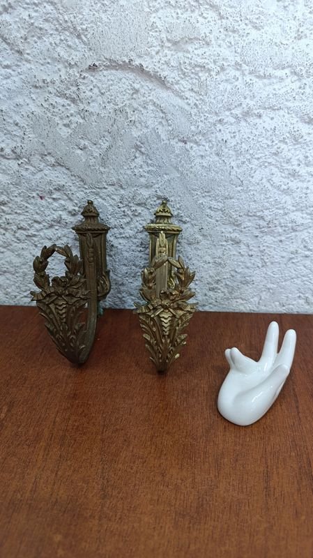 Apliques en Bronce con Motivos de Laurel - imagen 2