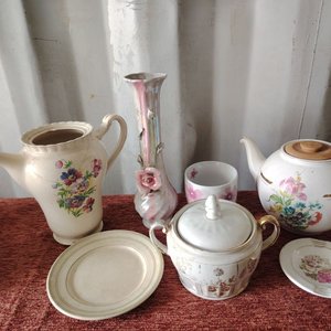Juego de Tetera, Azucarera y Tazas con Diseño Floral - imagen 2