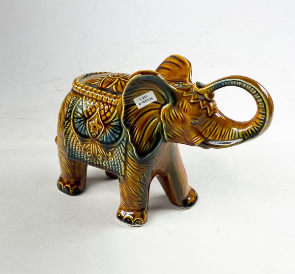 Lote anterior: Figura de elefante en cerámica marrón - 21x35