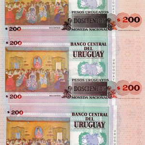 Billetes Uruguayos de $200 Pesos Uruguayos (Serie A, B, C) - imagen 2