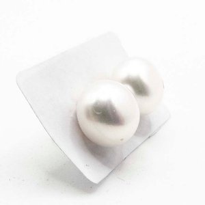 Par de Tornillos de Plata con Perlas de Río - imagen 2