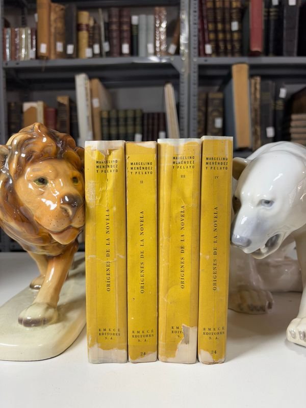 Lote anterior: Libros de Orígenes de la Novela de Marcelino Menéndez y Pelayo