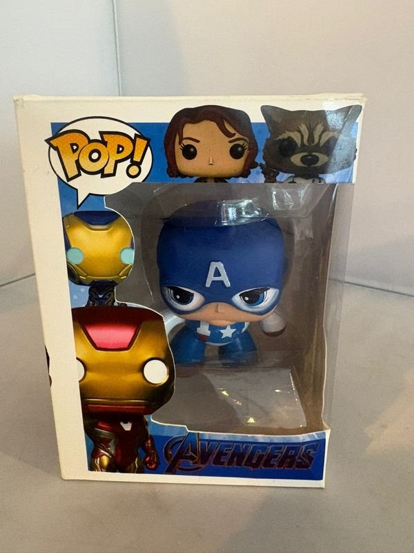 Muñeco Pop de Capitán América - imagen 1