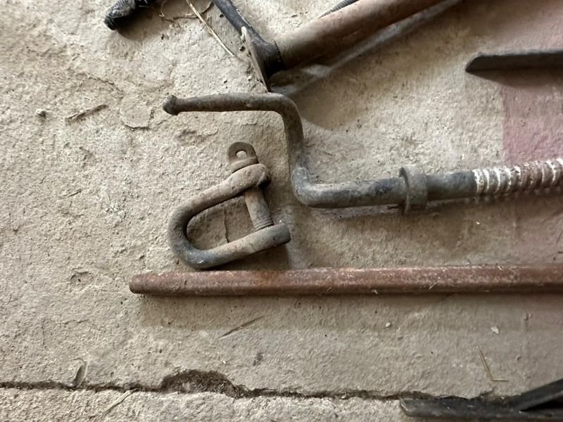 Item 889478 - Image 1