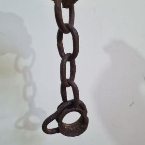 Lote de Cadenas y Argollas de Hierro Forjado con Óxido - imagen 5