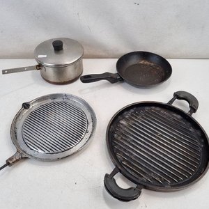 Lote de Utensilios de Cocina: Cacerola, Sartén y Dos Parrillas - imagen 2
