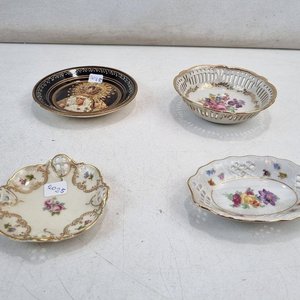 Lote anterior: Set de 4 Platillos Decorativos de Porcelana Alemana Rosenthal y Eisenberg