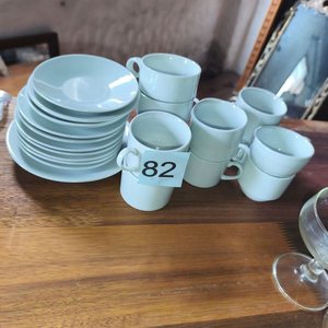 Lote anterior: Juego de Tazas y Platos de Café Blancos