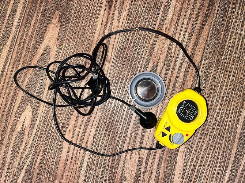 Lote anterior: Radio portátil vintage Sportstek con auricular