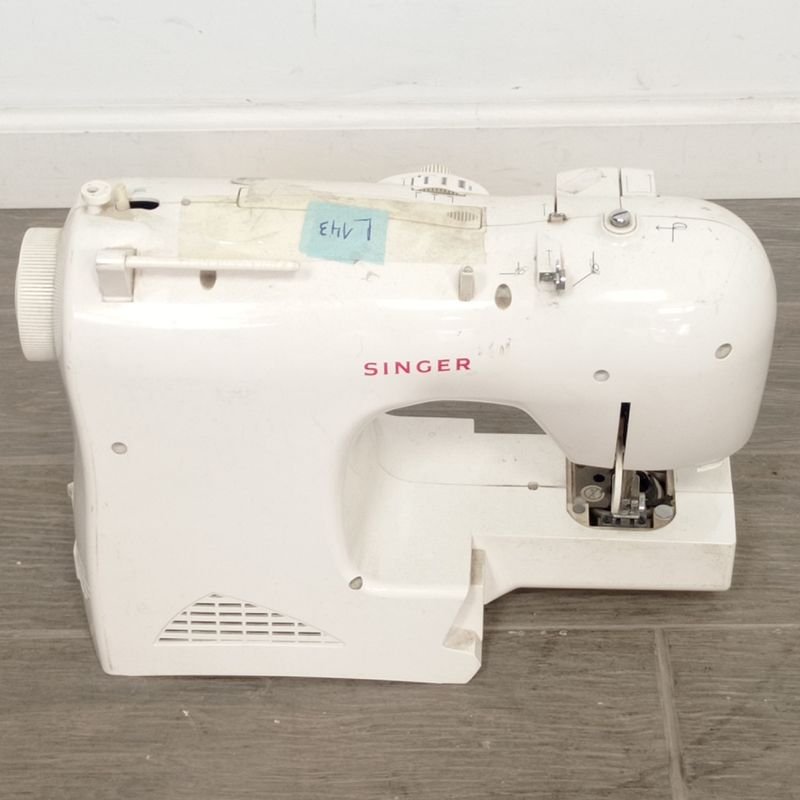Maquina de coser Singer en buen estado - imagen 3