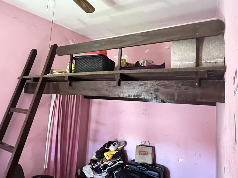 Item 878869 - Image 0