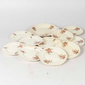 11 Piezas de lunch de loza inglesa (6 diferentes), diseño floral, borde dorado (desgastado). 4 Platos craquelados Medidas: 18 - imagen 1
