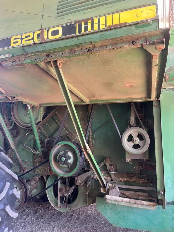 Cosechadora John Deere 6200 en excelente condición - imagen 3
