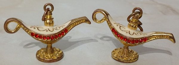 Llaveros de Aladino en forma de lámpara - imagen 1