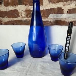 Juego de Vasos y Botella de Vidrio Azul - imagen 7