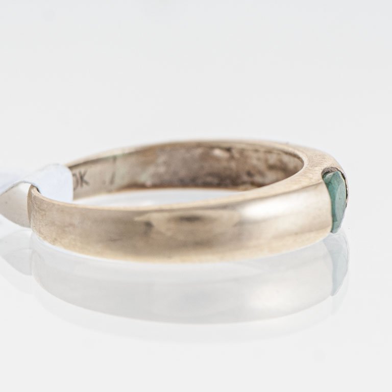 Anillo de oro con esmeralda - imagen 2