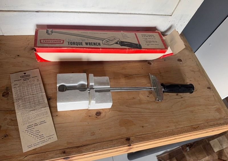 Lote siguiente: Torquimetro vintage de USA con caja original