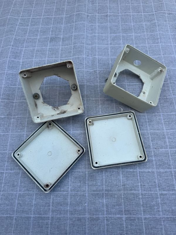 Cajas Plásticas para Montaje - imagen 2