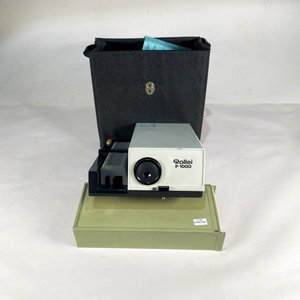 Proyector de Diapositivas Rollei P1000 Antiguo con Estuche y Accesorios - imagen 1